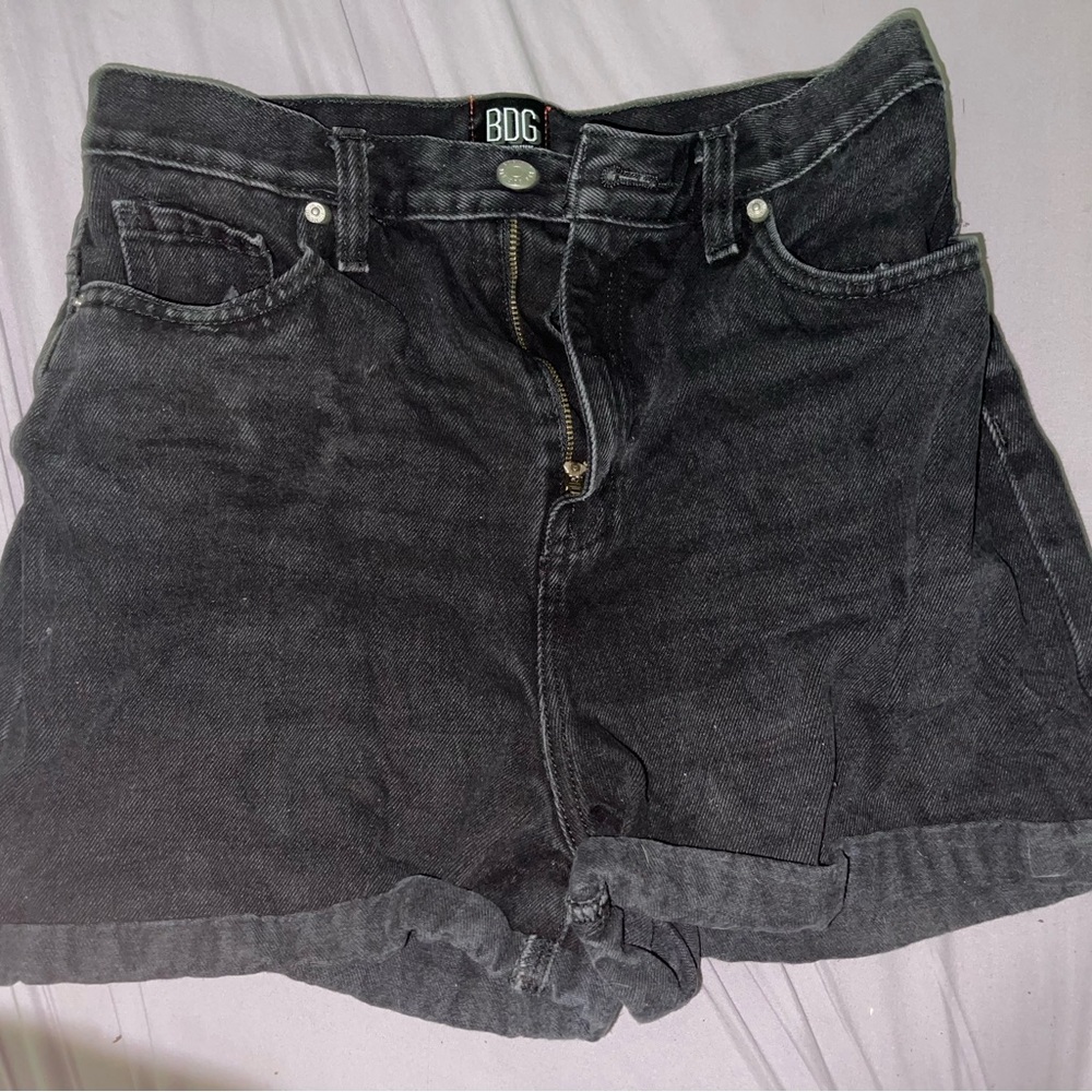 BDG High Rise Mom Shorts, Black Denim Size 29